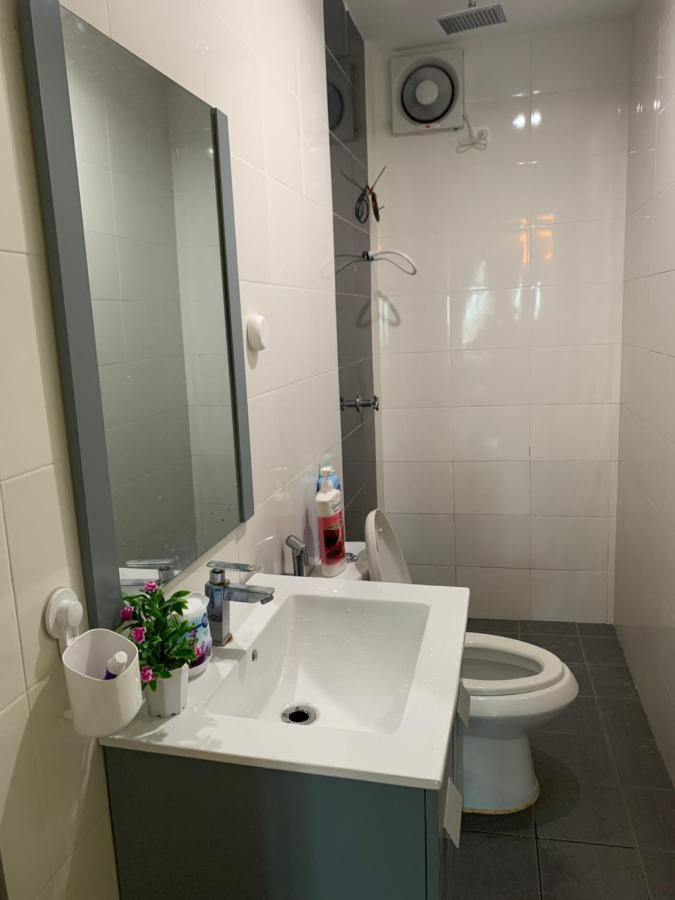 Kb Wakaf Che Yeh Apartment Kota Bharu Exteriör bild